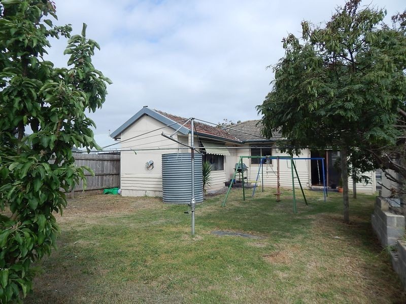 63 Chelsea Rd, Chelsea VIC 3196