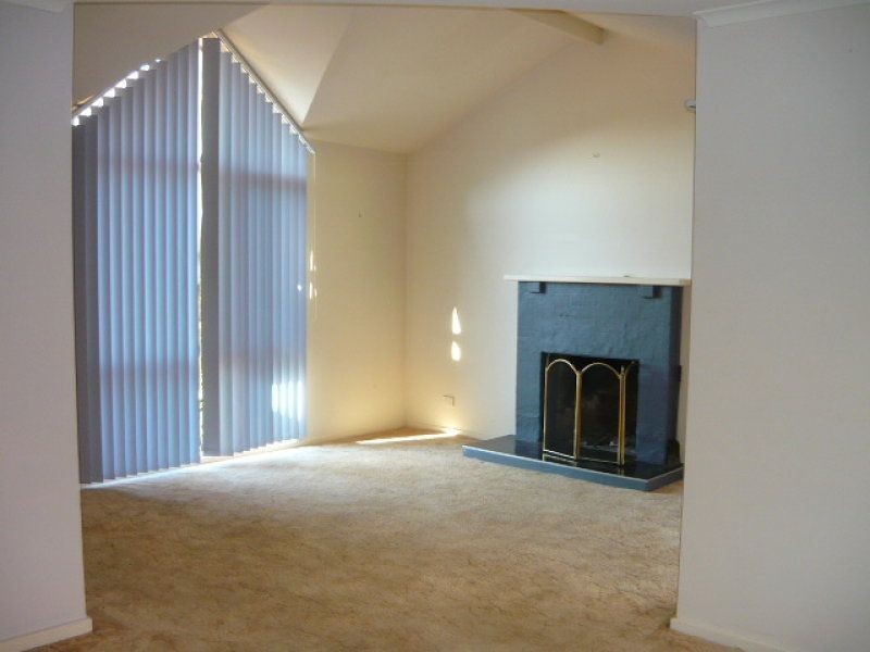 6 Dairy Place, Skye VIC 3977