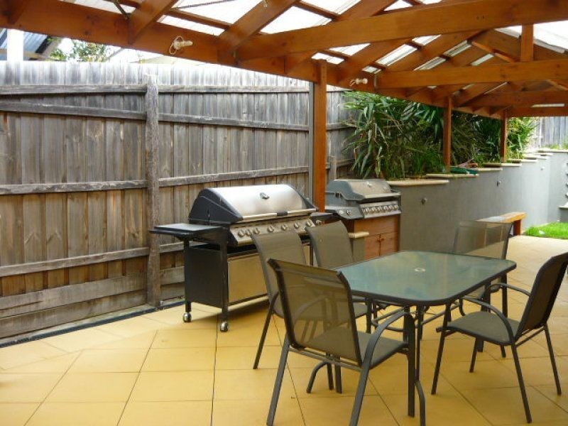 6 Dairy Place, Skye VIC 3977