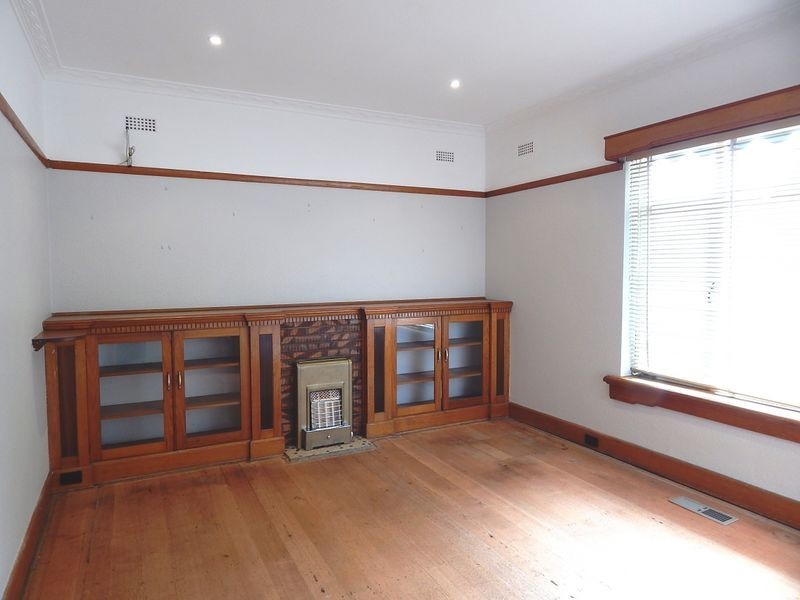 1 Oswald Thomas Avenue, Hampton East VIC 3188