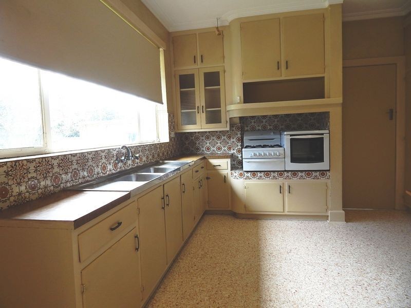 1 Oswald Thomas Avenue, Hampton East VIC 3188