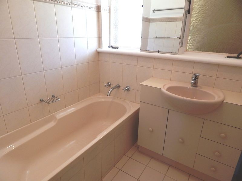 1 Oswald Thomas Avenue, Hampton East VIC 3188