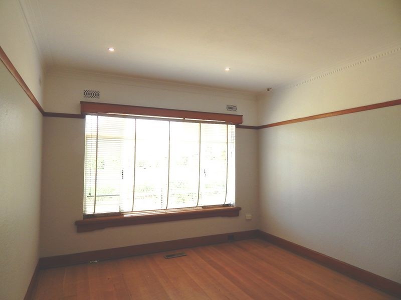 1 Oswald Thomas Avenue, Hampton East VIC 3188