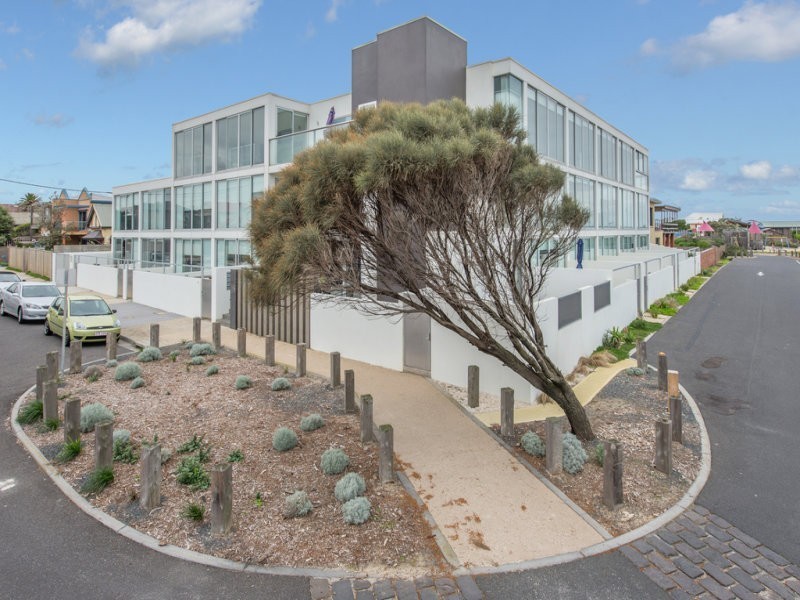 8/18 Avondale Avenue, Chelsea VIC 3196