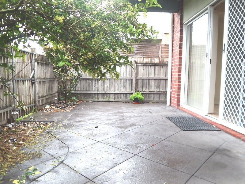 9 Starboard Lane, Patterson Lakes VIC 3197