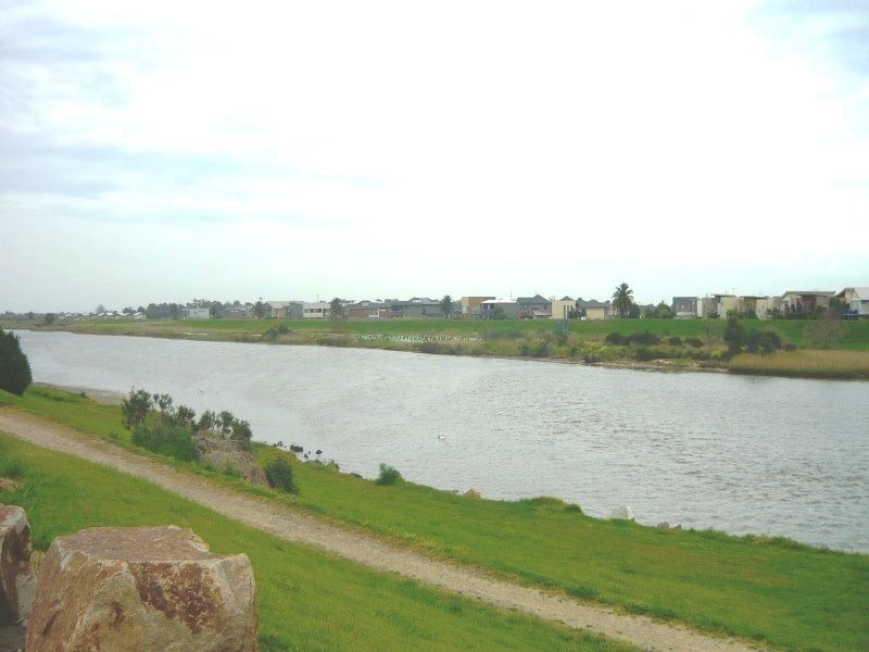 9 Starboard Lane, Patterson Lakes VIC 3197