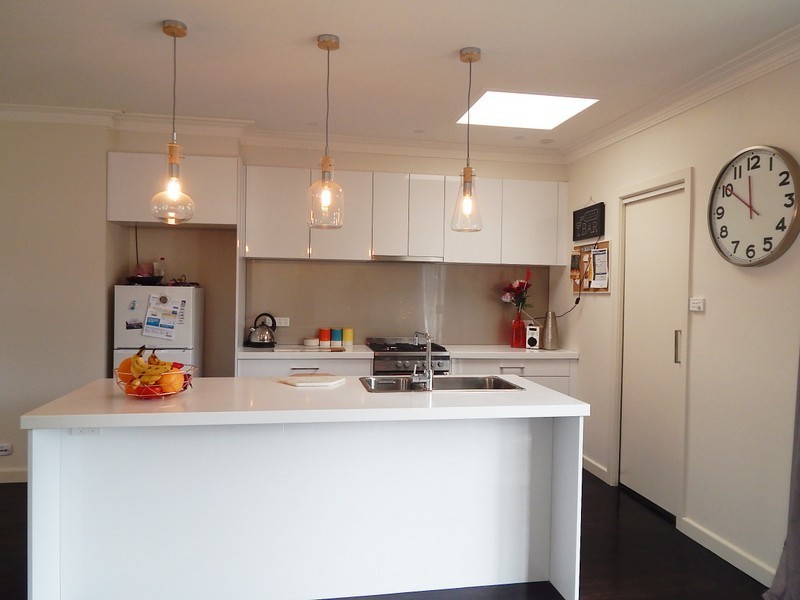 2 Randall Avenue, Edithvale VIC 3196