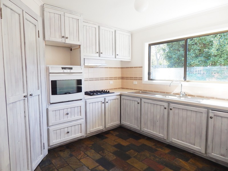 Unit 2/25 Lochiel Avenue, Edithvale VIC 3196