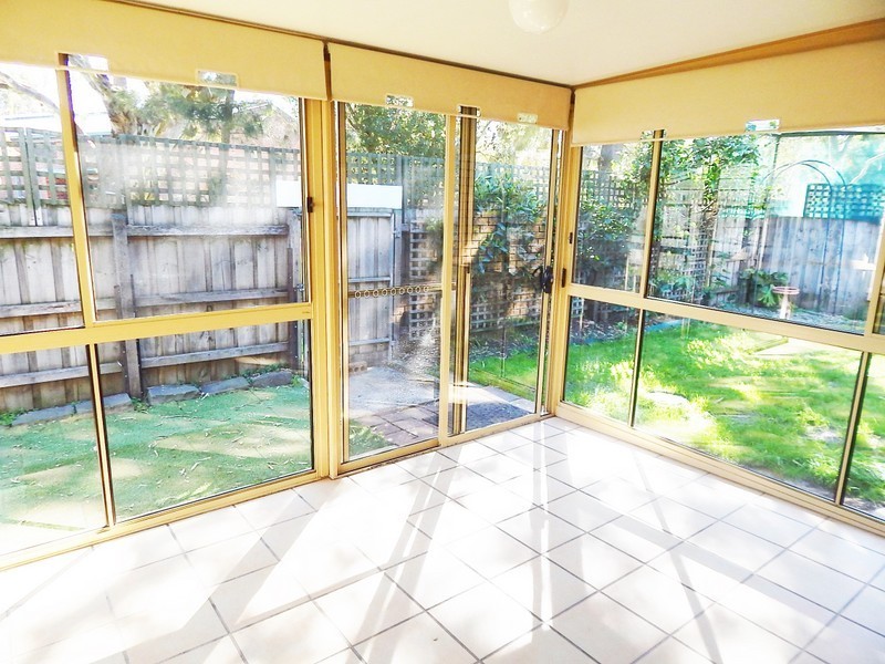 Unit 2/25 Lochiel Avenue, Edithvale VIC 3196