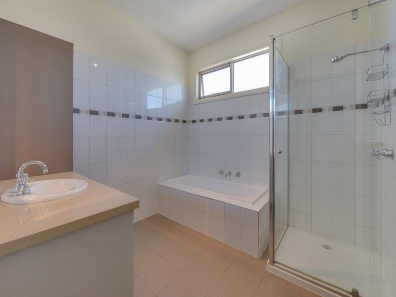 35a Alward Avenue, Clayton South VIC 3169