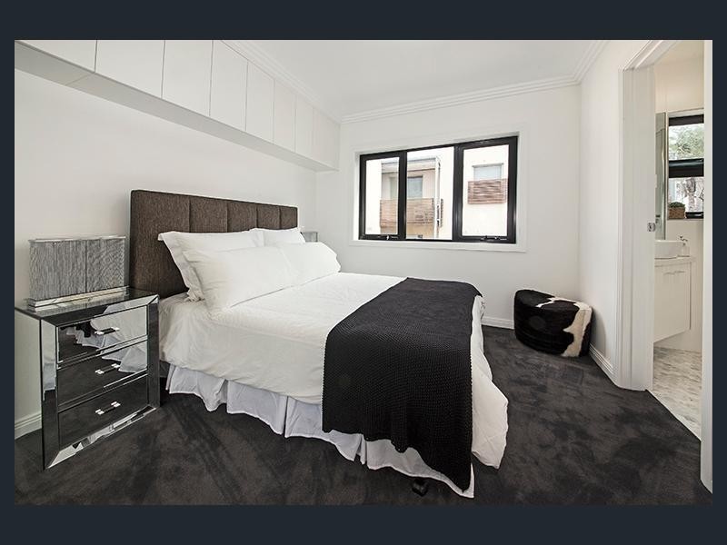 13/1a Spray Street, Parkdale VIC 3195