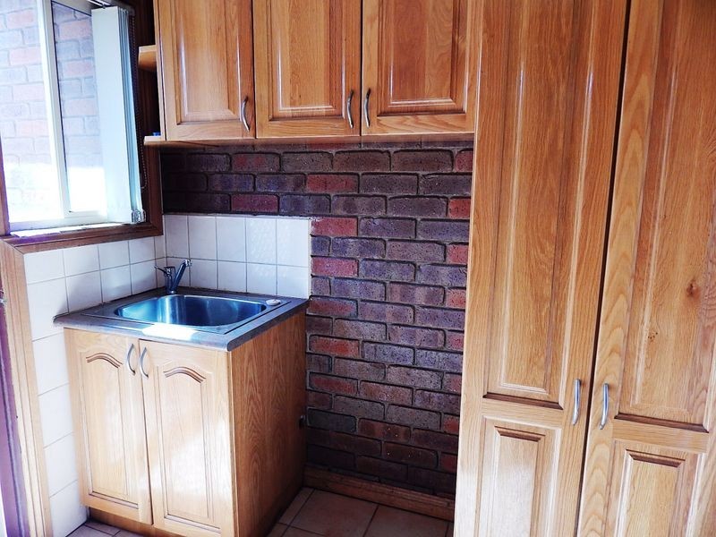 4/26 Victoria Avenue, Springvale VIC 3171