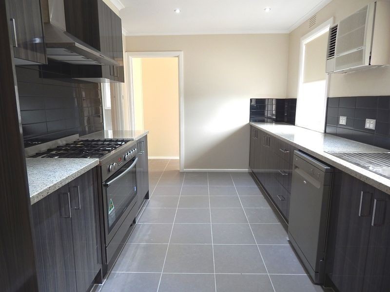 218 Wells Road, Chelsea Heights VIC 3196