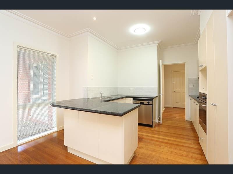 3/938 High Street Road, Glen Waverley VIC 3150