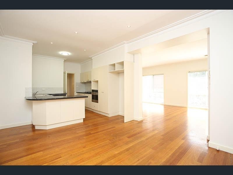 3/938 High Street Road, Glen Waverley VIC 3150