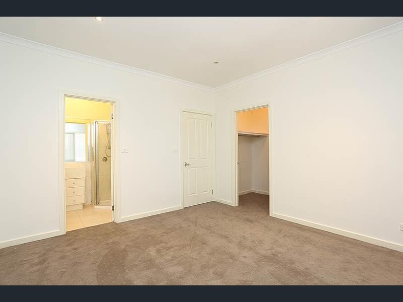 3/938 High Street Road, Glen Waverley VIC 3150