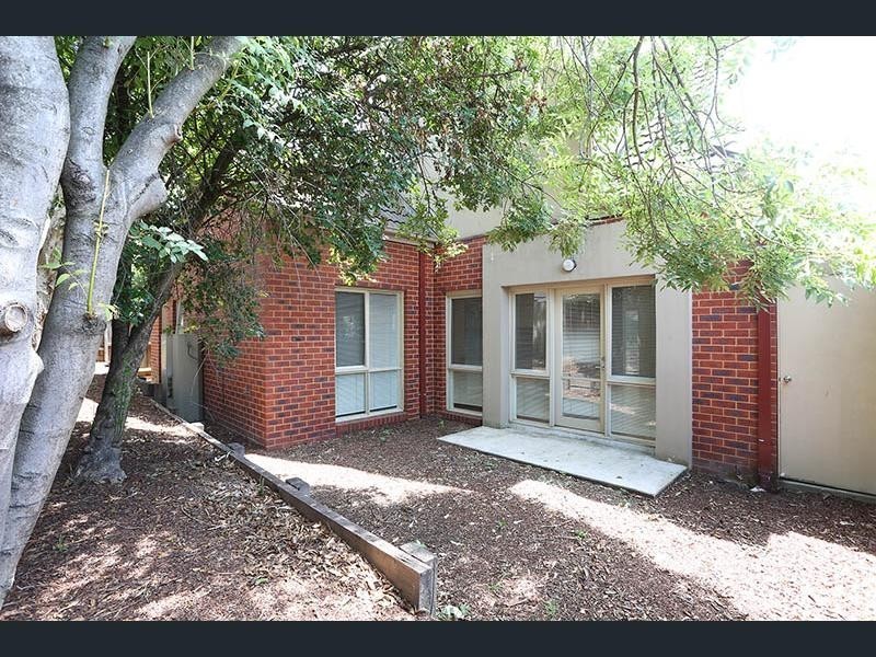 3/938 High Street Road, Glen Waverley VIC 3150