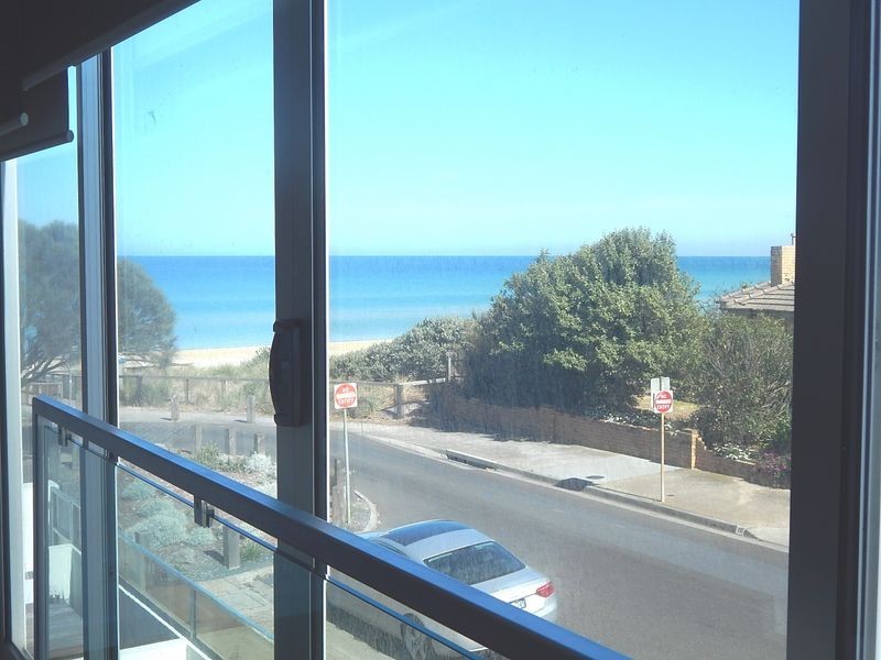 11/18 Avondale Avenue, Chelsea VIC 3196