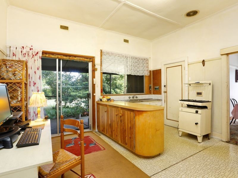 14 Ivan Avenue, Edithvale VIC 3196