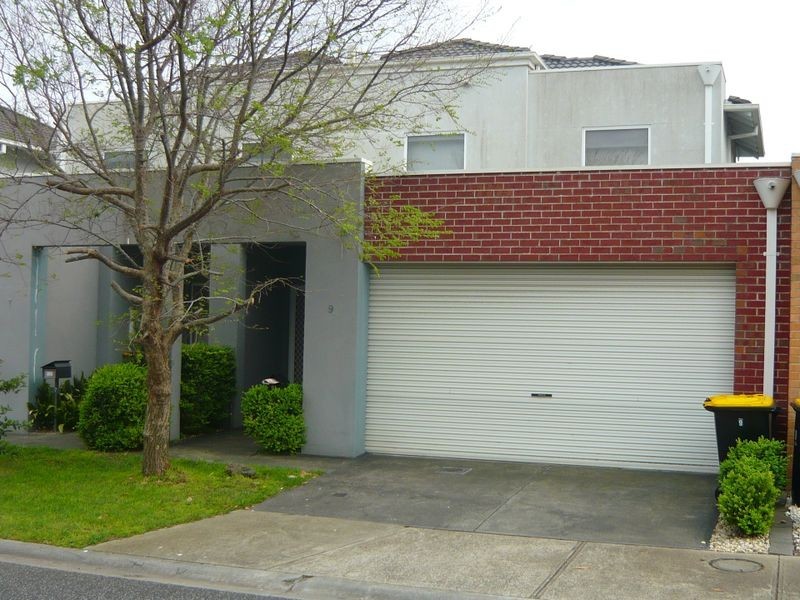 9 Starboard Lane, Patterson Lakes VIC 3197