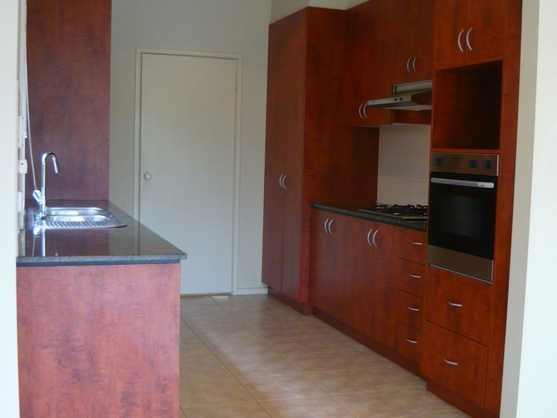 9 Starboard Lane, Patterson Lakes VIC 3197