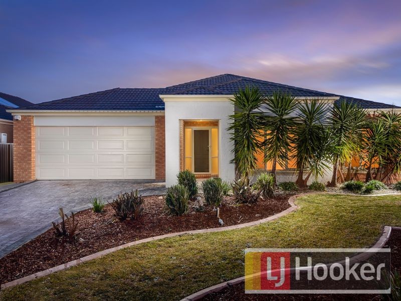 13 Camdolle Close, Pakenham VIC 3810