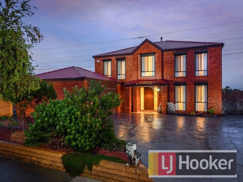 32 Geraldine Drive, Hampton Park VIC 3976