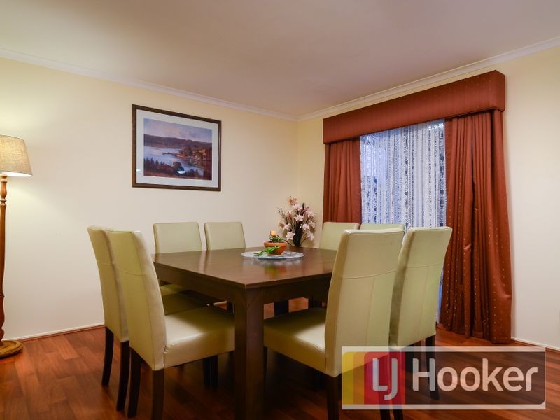 32 Geraldine Drive, Hampton Park VIC 3976