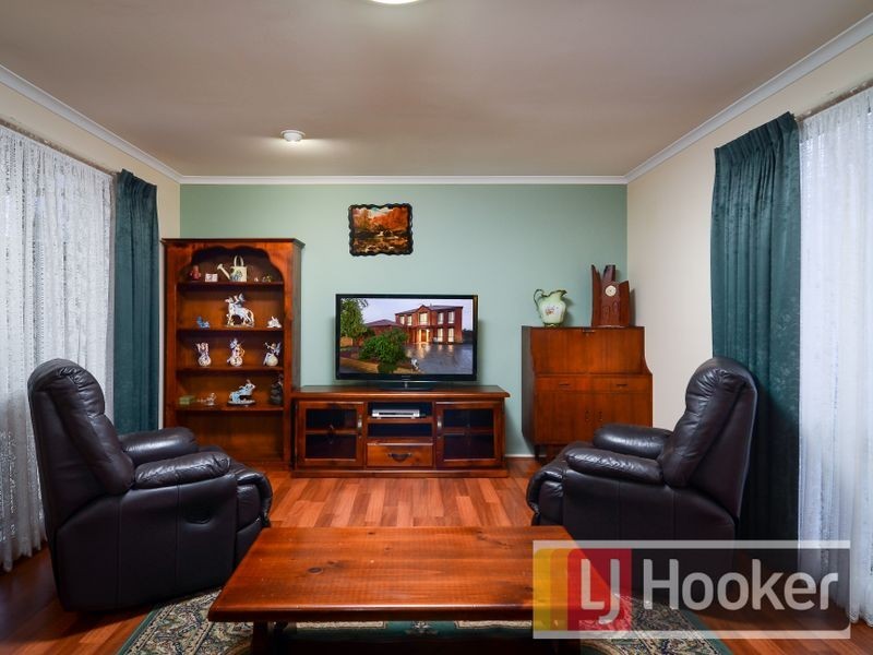 32 Geraldine Drive, Hampton Park VIC 3976