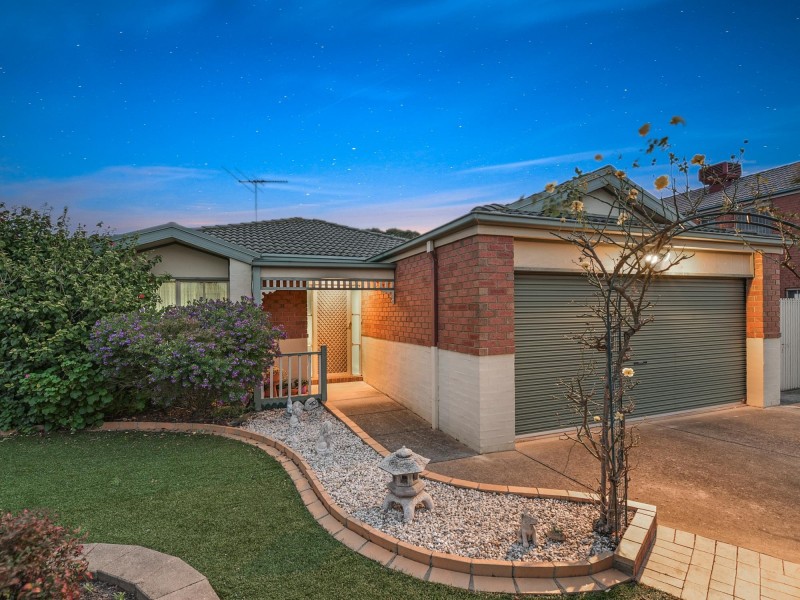 44 Lighthorse Crescent, Narre Warren South VIC 3805