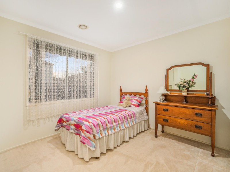 44 Lighthorse Crescent, Narre Warren South VIC 3805