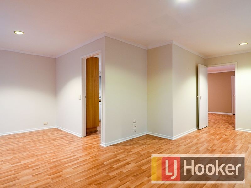 16 Nana Walk, Narre Warren South VIC 3805