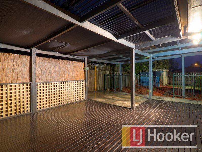 16 Nana Walk, Narre Warren South VIC 3805