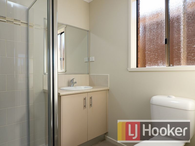 7 Goshawk Drive, Pakenham VIC 3810