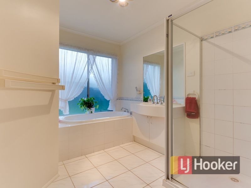 56 Galloway Drive, Narre Warren South VIC 3805