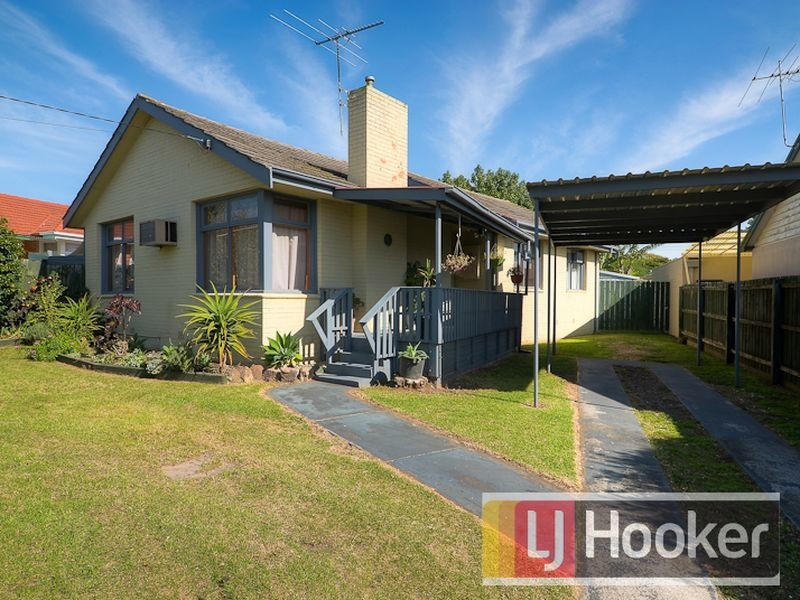 5 The Fairway, Hampton Park VIC 3976
