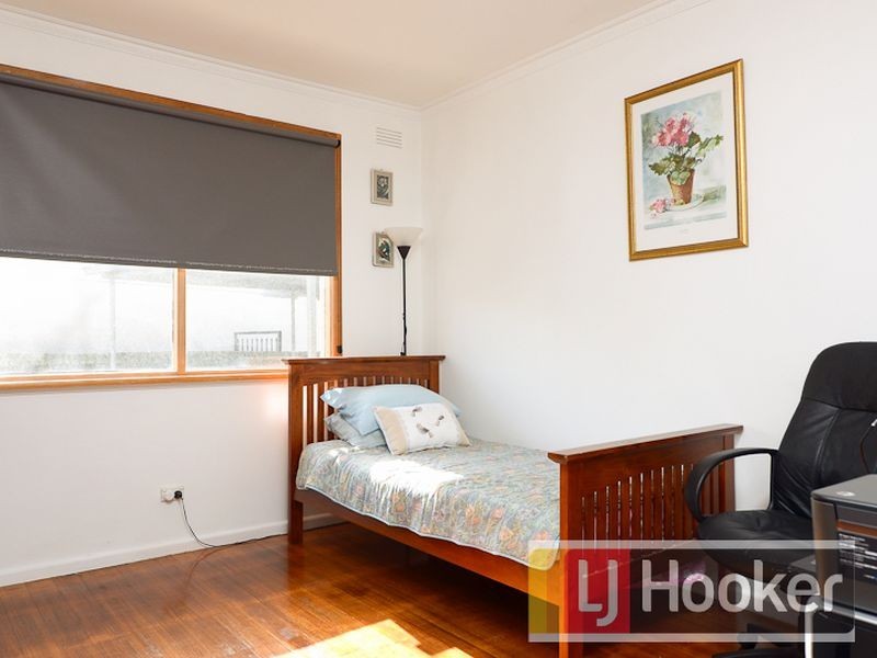 5 The Fairway, Hampton Park VIC 3976