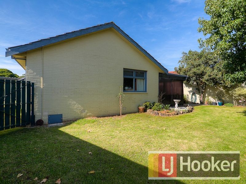5 The Fairway, Hampton Park VIC 3976