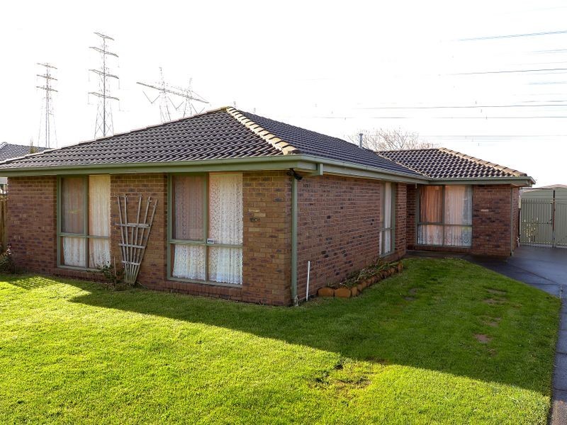 28 Lesley Drive, Hampton Park VIC 3976