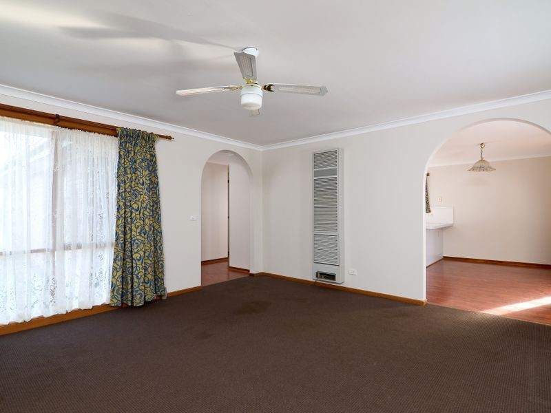 28 Lesley Drive, Hampton Park VIC 3976