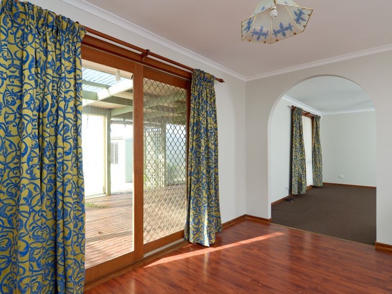 28 Lesley Drive, Hampton Park VIC 3976