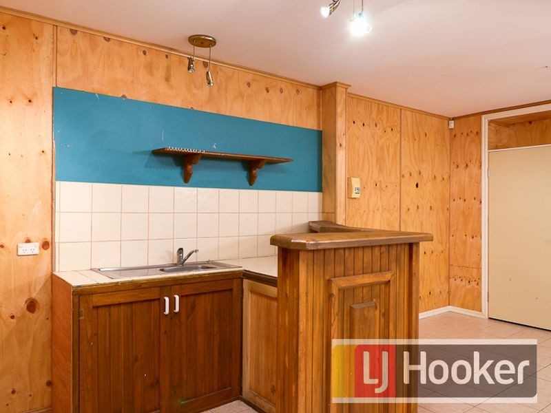 28 Lesley Drive, Hampton Park VIC 3976