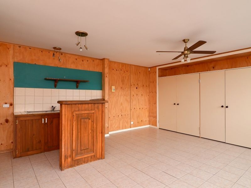 28 Lesley Drive, Hampton Park VIC 3976