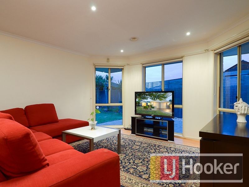 4 Angel Close, Narre Warren South VIC 3805