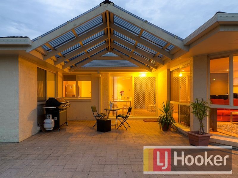 4 Angel Close, Narre Warren South VIC 3805