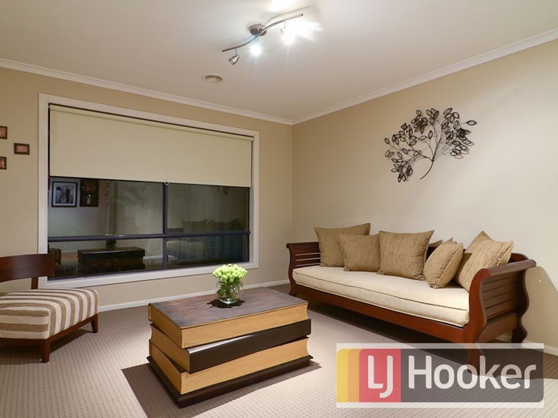 20 Pevensey Drive, Narre Warren South VIC 3805