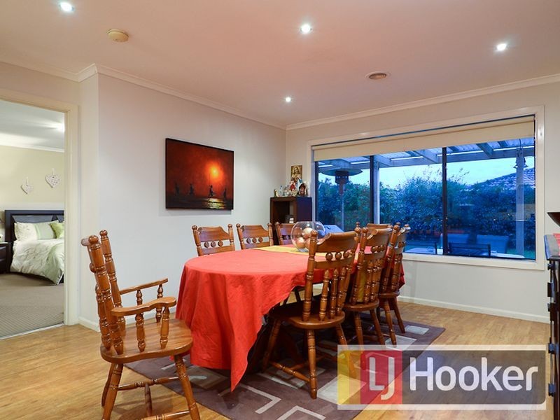 20 Pevensey Drive, Narre Warren South VIC 3805