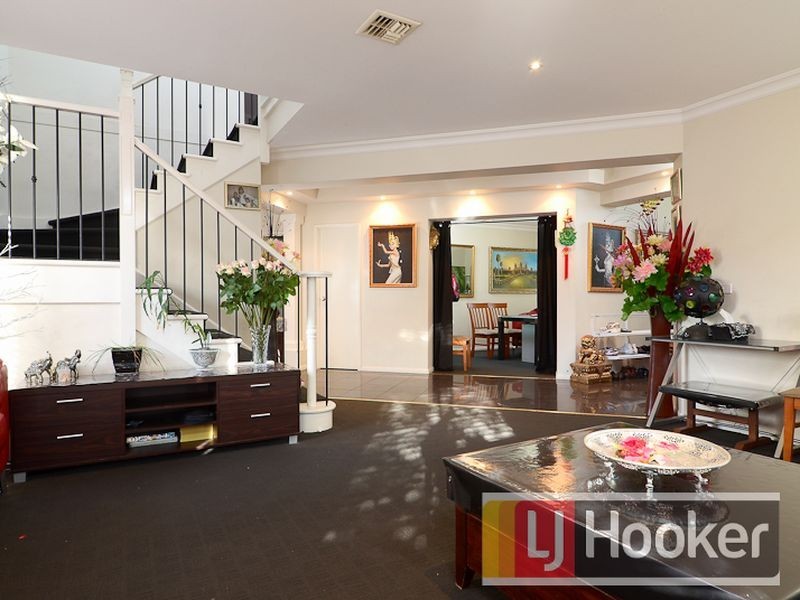 12 River Terrace, Hallam VIC 3803