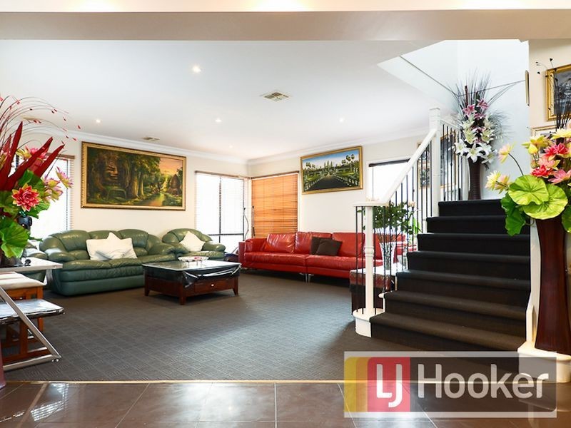 12 River Terrace, Hallam VIC 3803