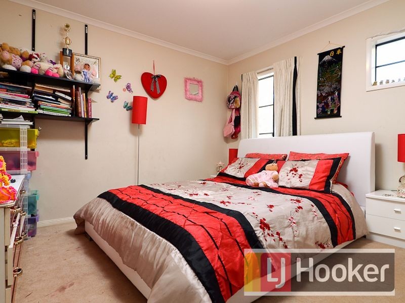 12 River Terrace, Hallam VIC 3803